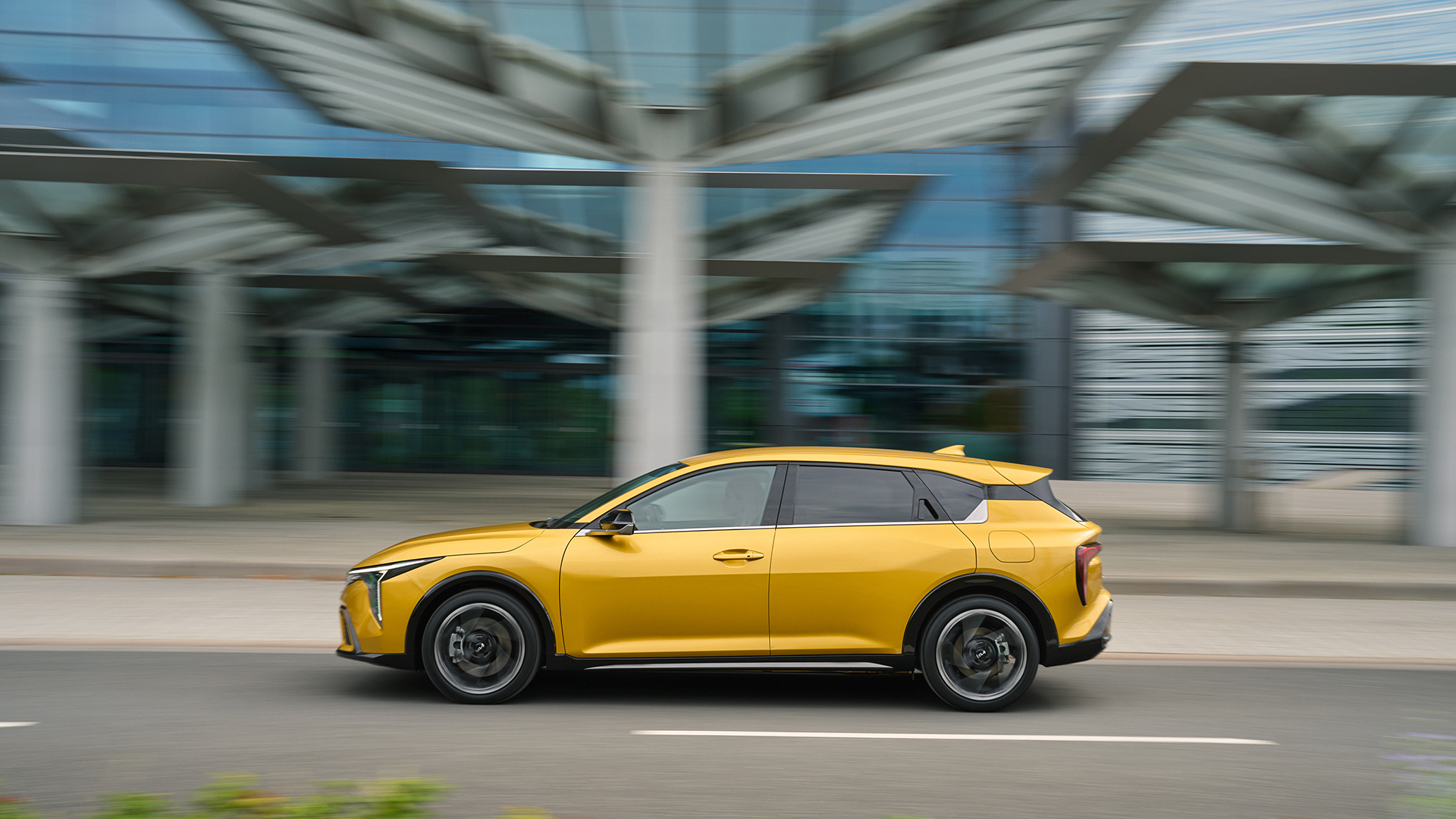 Kia K4